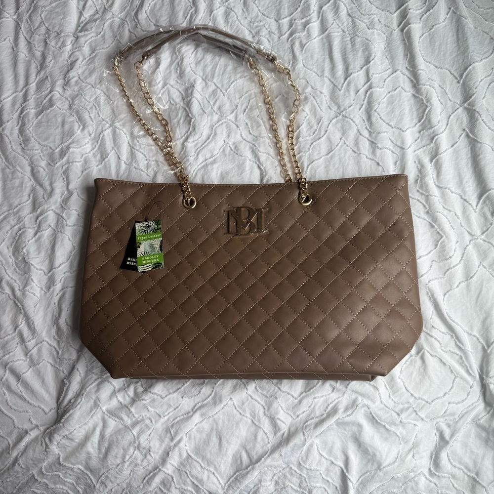 Badgley Mischka Tan Brown Quilted Tote Bag Gold Detail Vegan Leather Zipper
